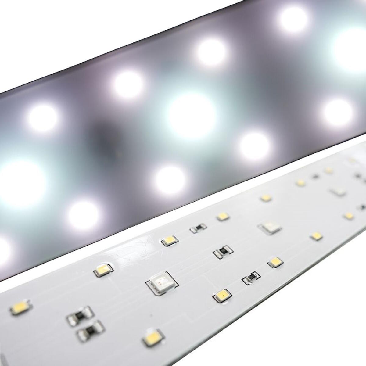 Світильник Chihiros B-Series B60 LED 60-80 см розумне RGB-освітлення для акваріума
